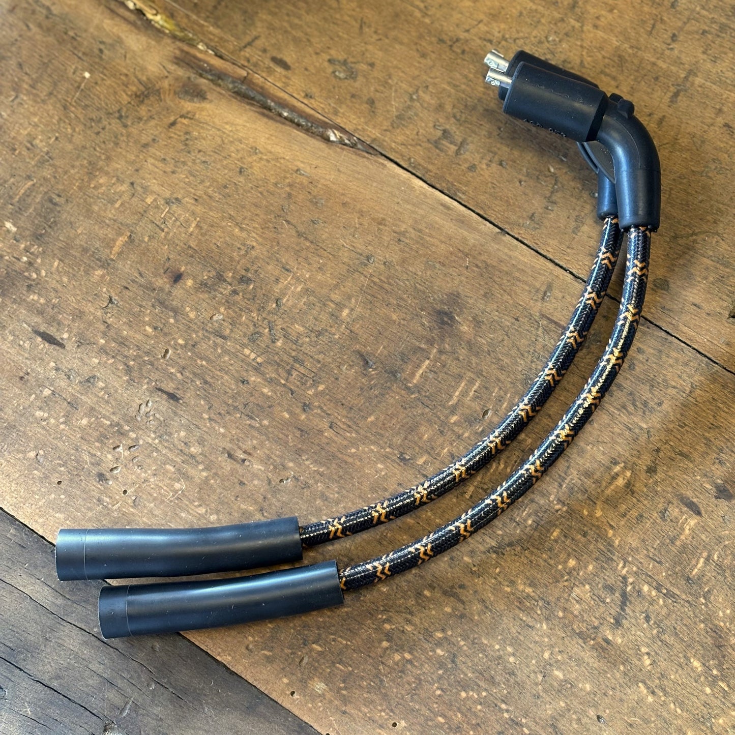 ブラック×オレンジ RH1250S 布巻きプラグコード グラファイトコア