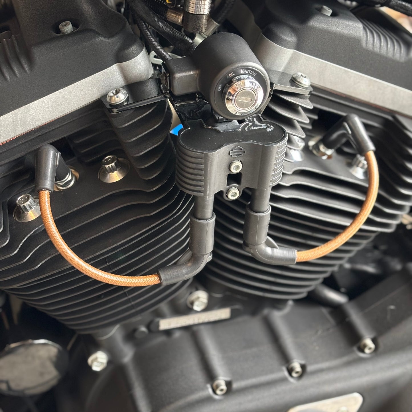 マットブラウン 07~22 XL系スポーツスター (下向き用) 布巻きスパークプラグコード クロスコード