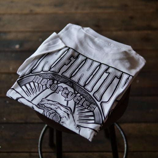 INFINITY トリケトラ Tシャツ