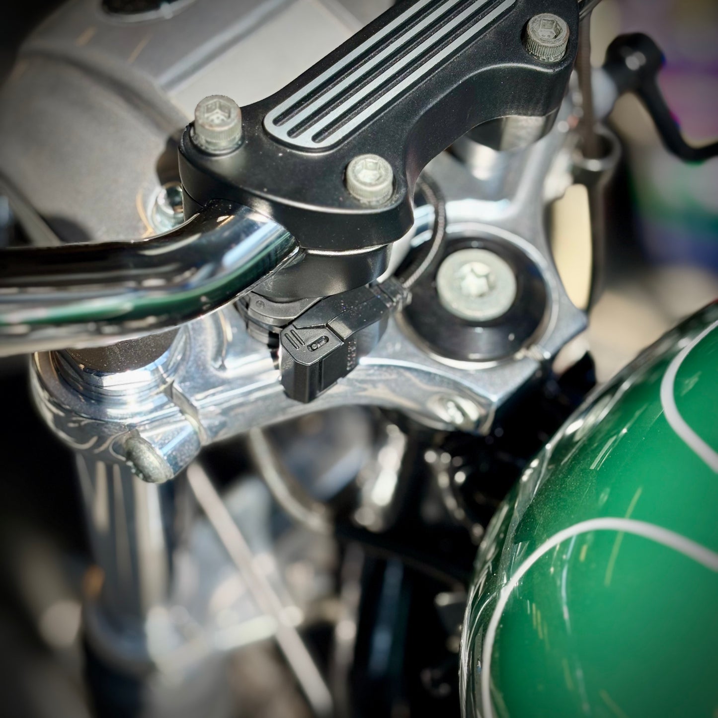 バイク用　USB電源　2.4A　TYPE-A　