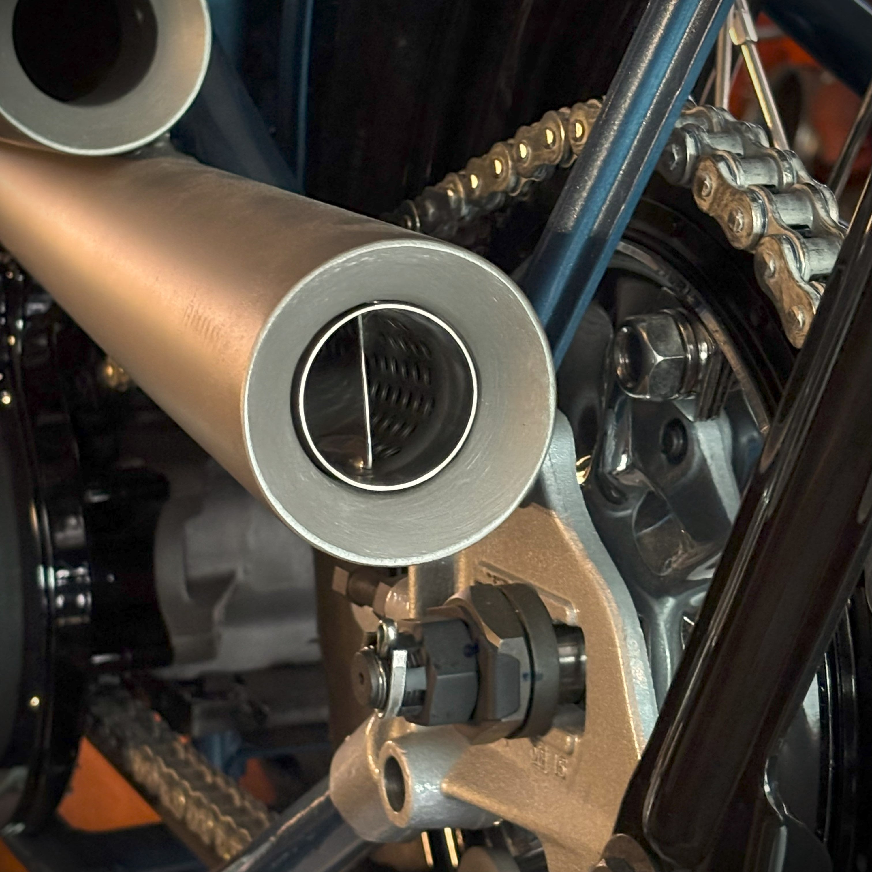 2%er ローパスバッフル 1-3/4inパイプ用 1本 – INFINITY.inc