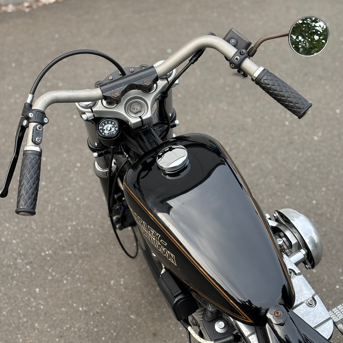 39mmフォーク用　レトロフェイススピードメーター用ブラケット